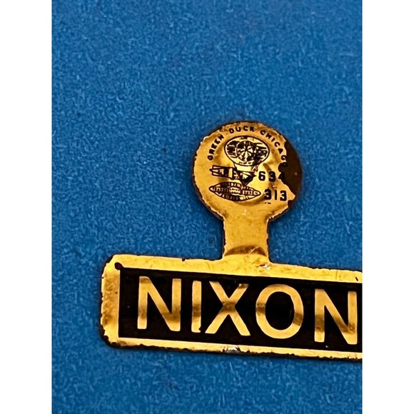 Original 1960's Richard Nixon Campaign Metal Tin Fold Over Pin Button Gold - Picture 4 of 5